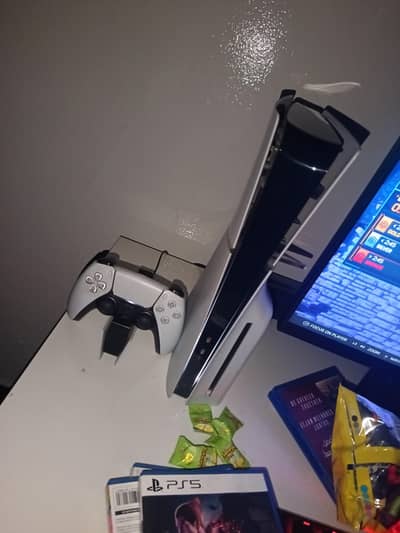 PS5 Slim Disc Edition UK Version 1TB – Like New