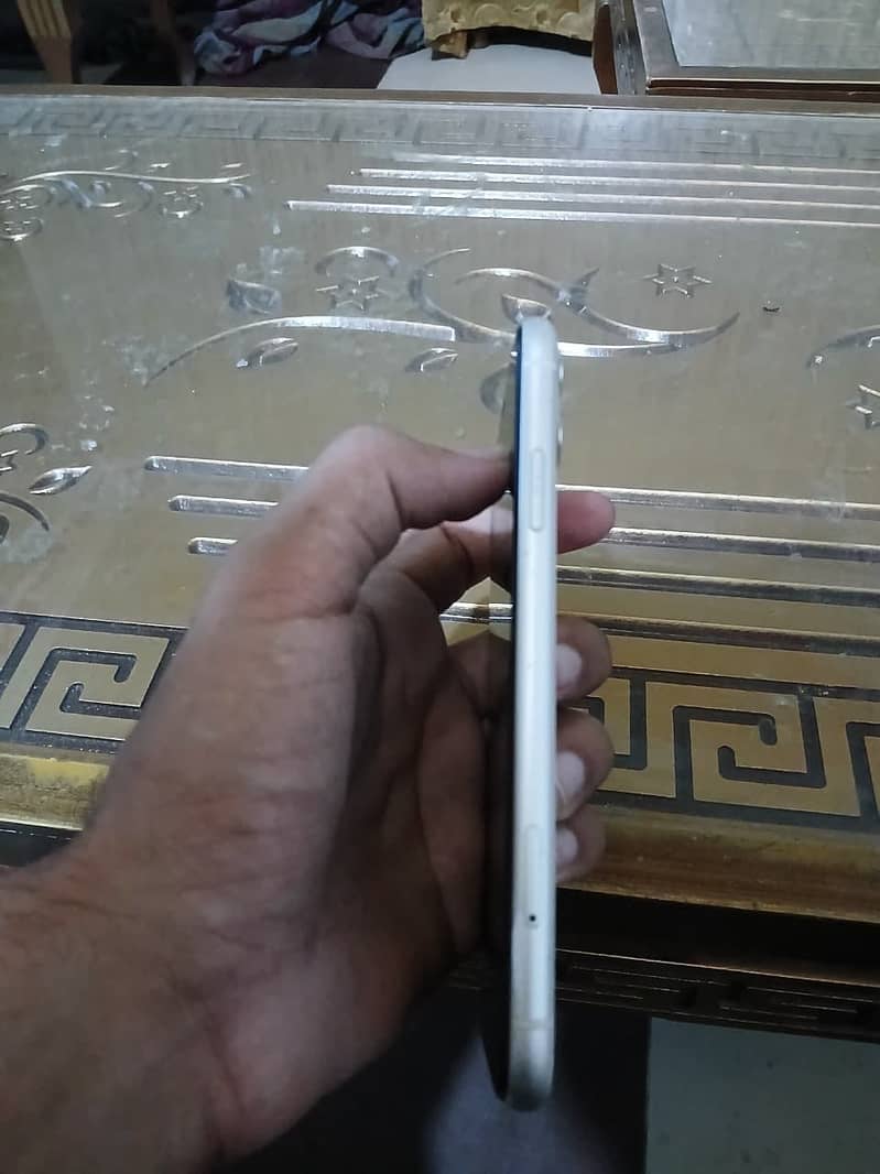 iPhone 11 Jv 7