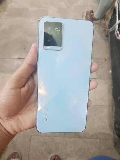 vivo y21 4/64 with box and charger