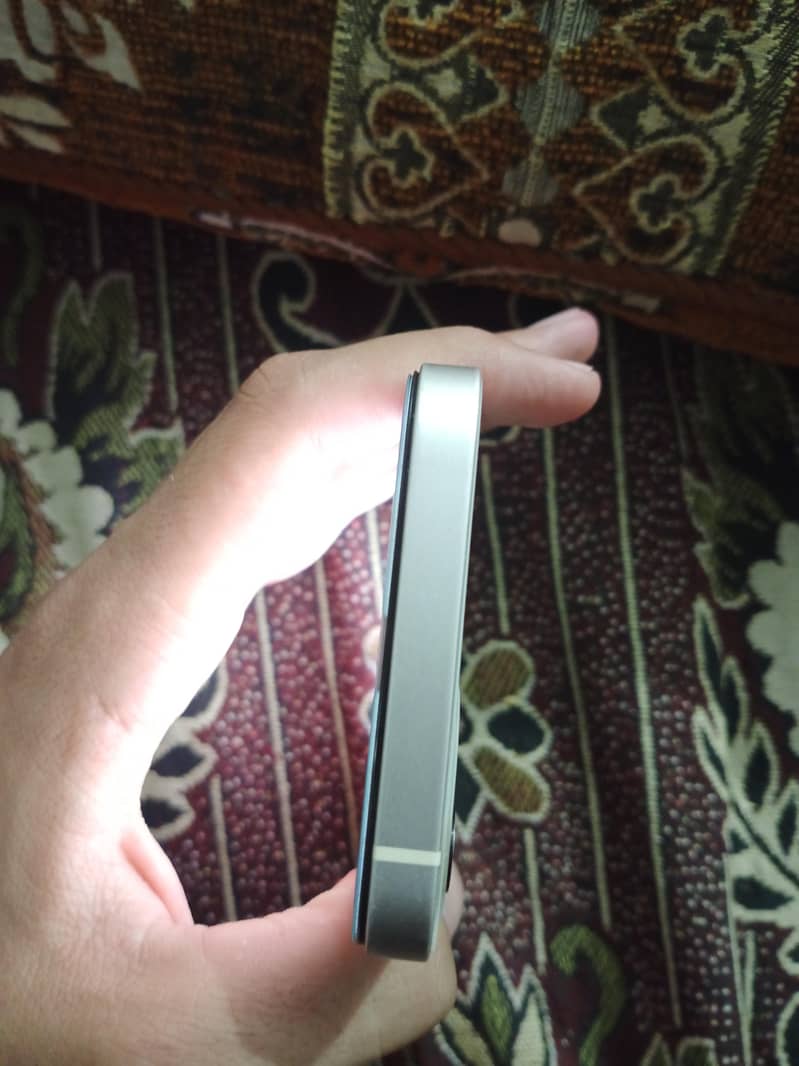 iphone 12 4