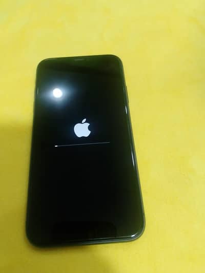 IPHONE 11 128gb FACTORY UNLOCKED