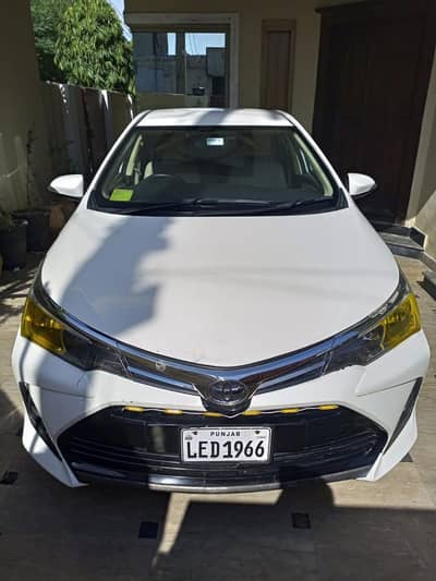 Toyota Corolla Altis.  03398977805