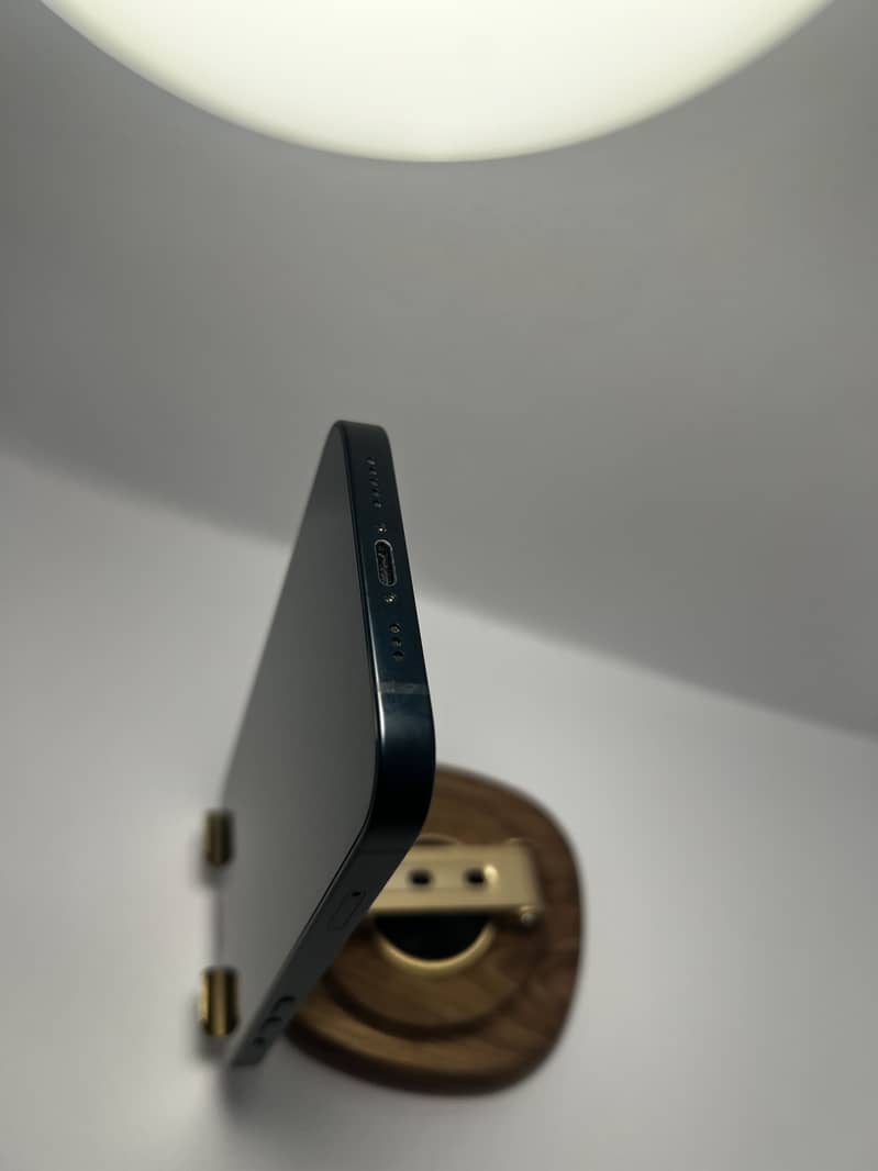 iPhone 13 3