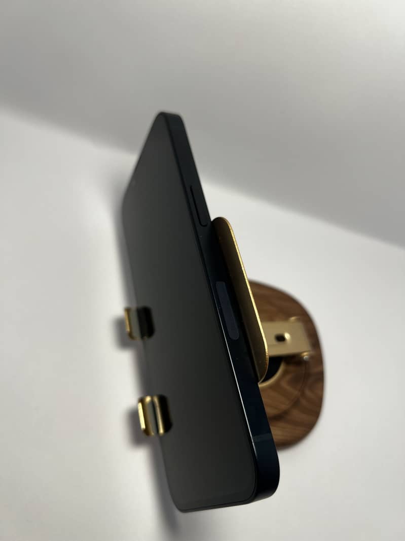 iPhone 13 5