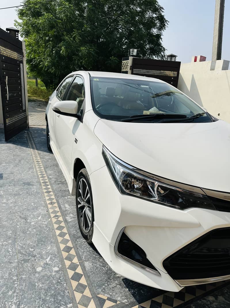 Corolla altis 0