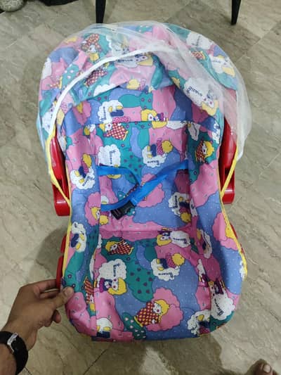 Baby Carry Cot . car seat . Baby bassinet
