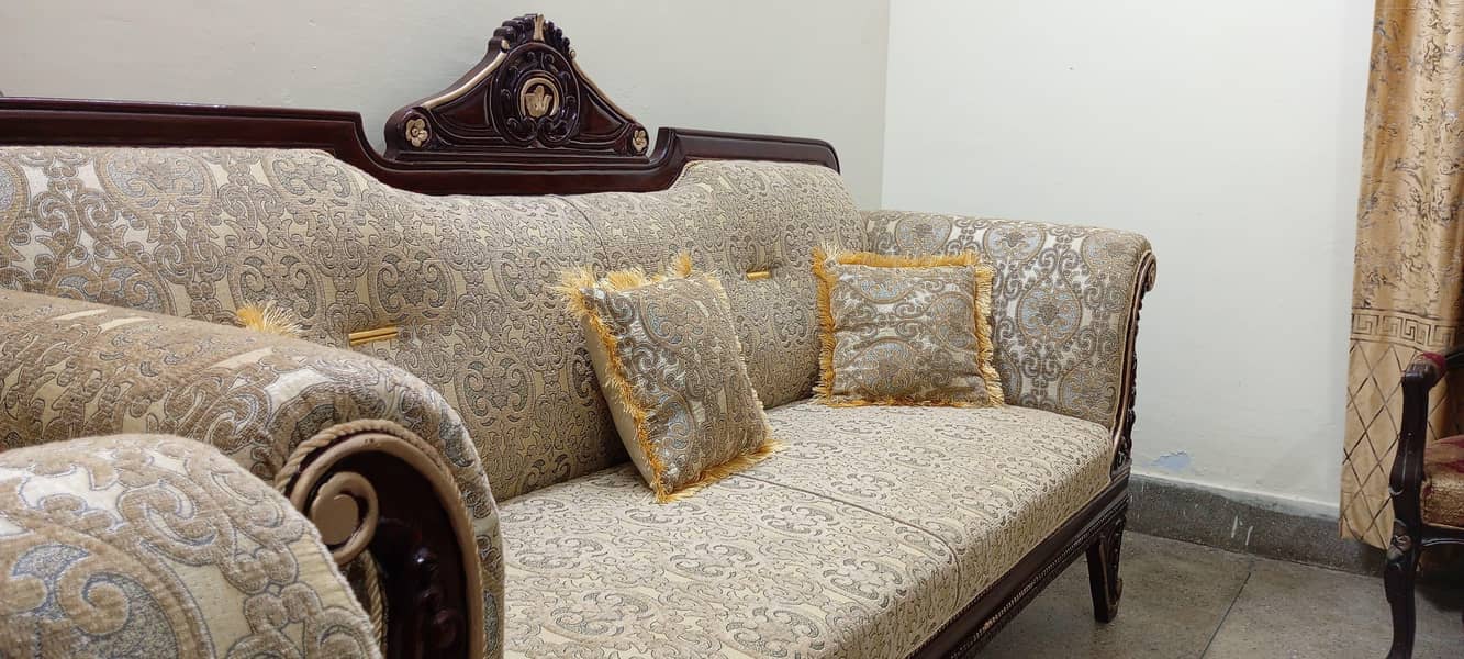 Royal Sofa Set 0