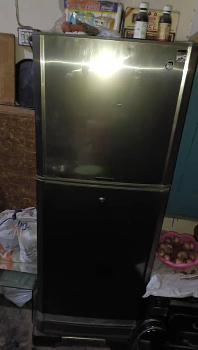 pel refrigerator medium size