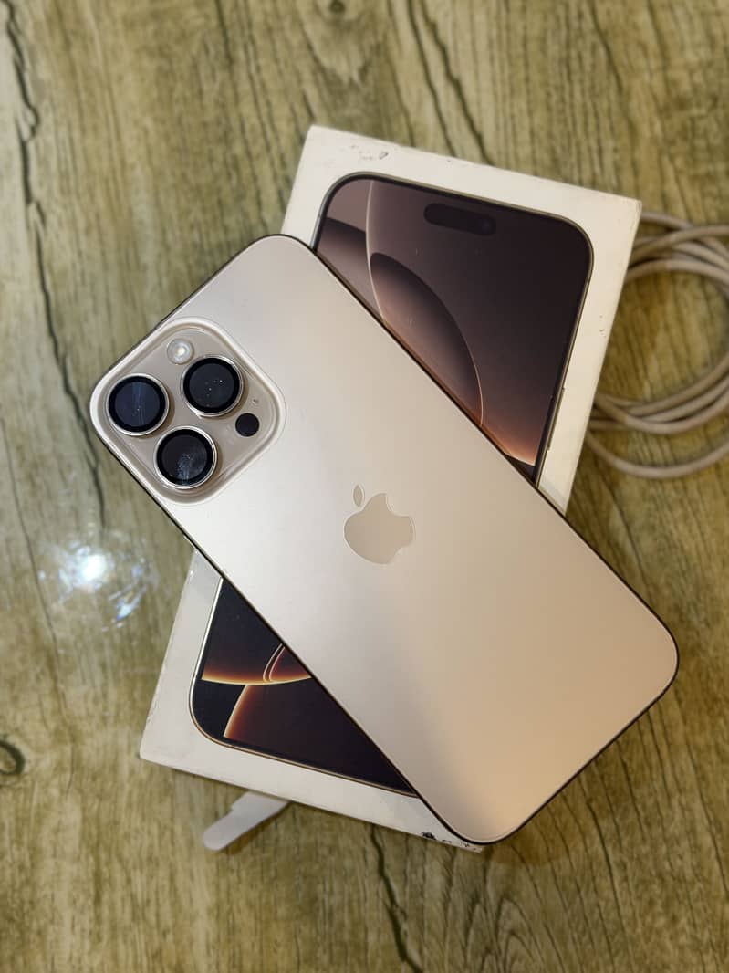 iPhone 16 Pro Max 1