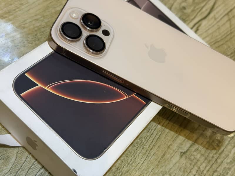 iPhone 16 Pro Max 2