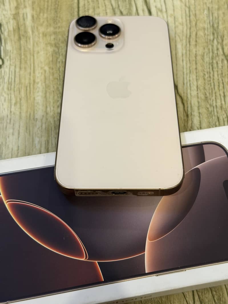 iPhone 16 Pro Max 5