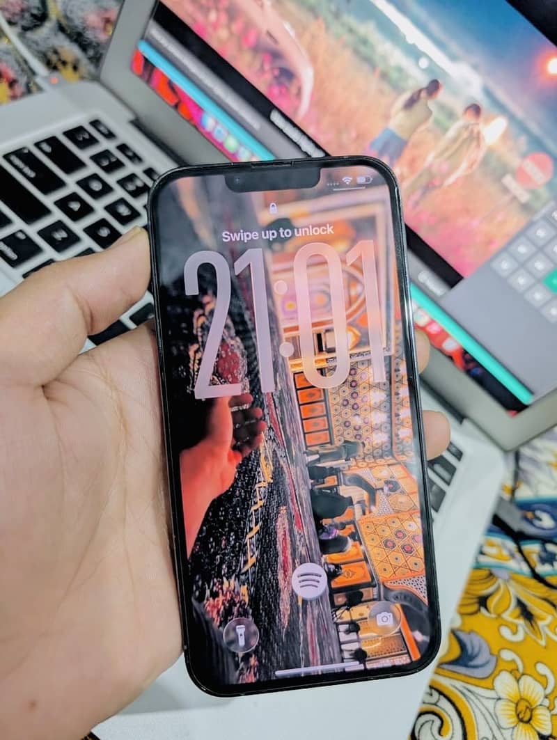 iPhone 13 Pro 4