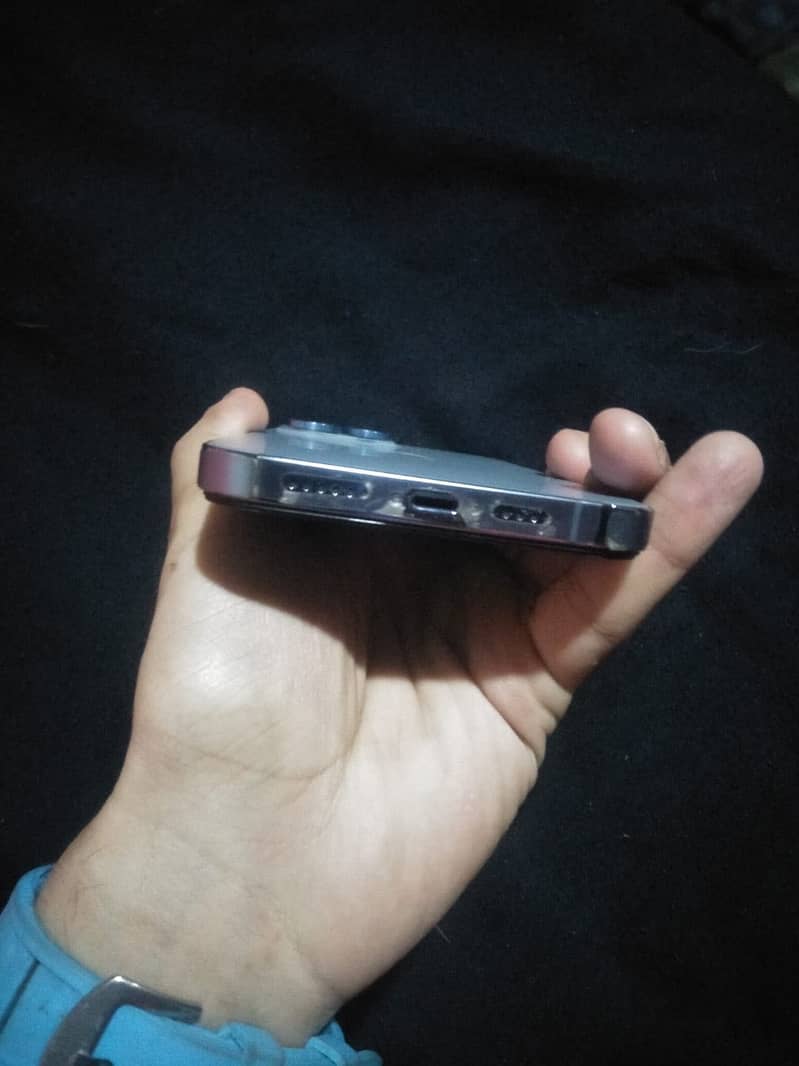iPhone 13 pm 1