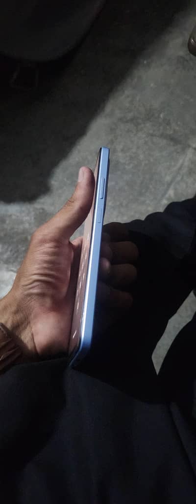 oppo a60 with box and charger