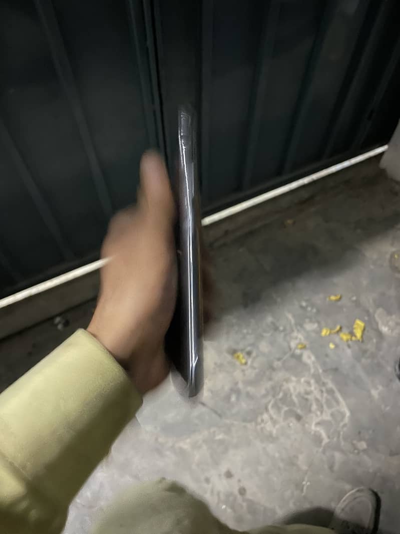 PocoF3 0