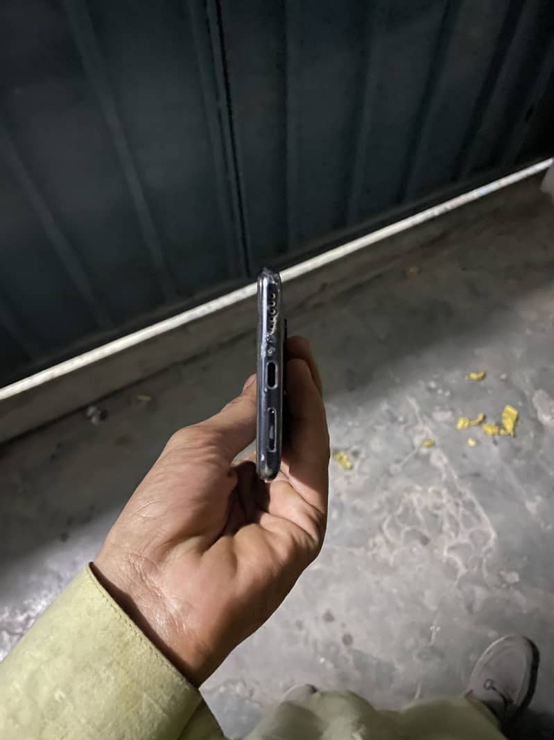 PocoF3 2