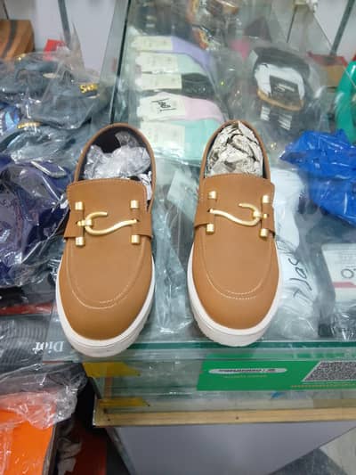 Global shoes