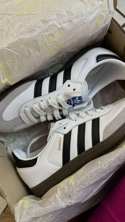 Samba shoes