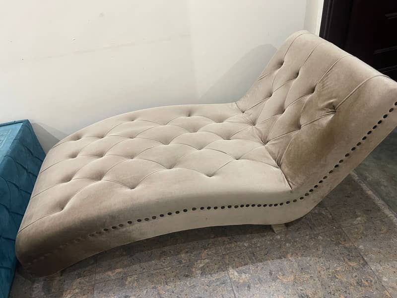 Couch for lying down. 2