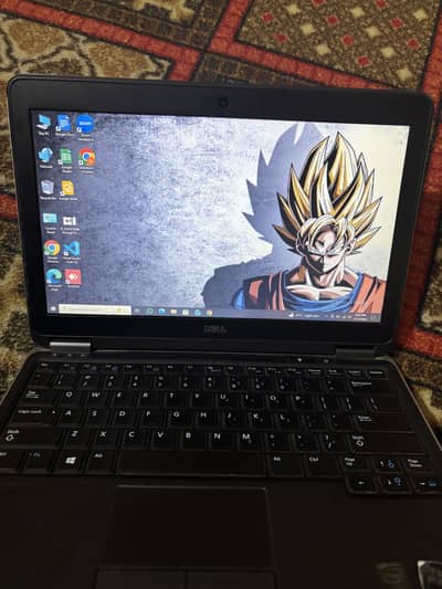 Dell i7 Laptop + Premium Headphones Free!