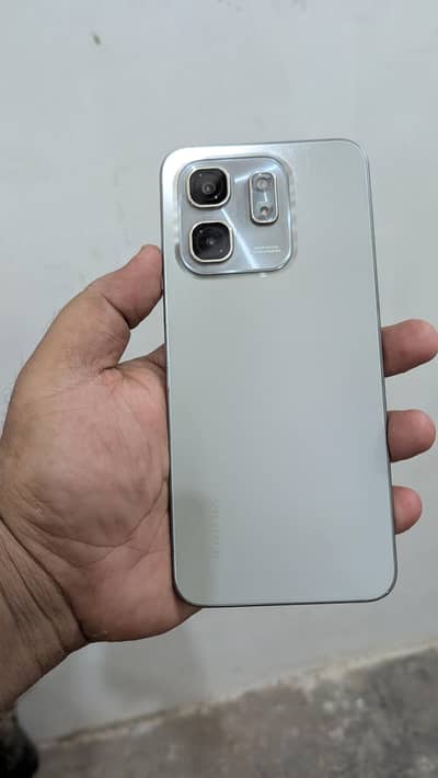 Infinix hot50i 6/128 with box