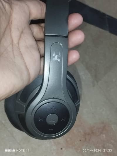 Wireless Bluetooth Headphones Model-16LY35 For Sale