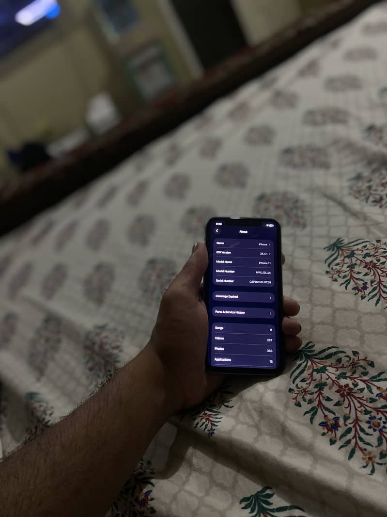 Iphone 11 10/10 4