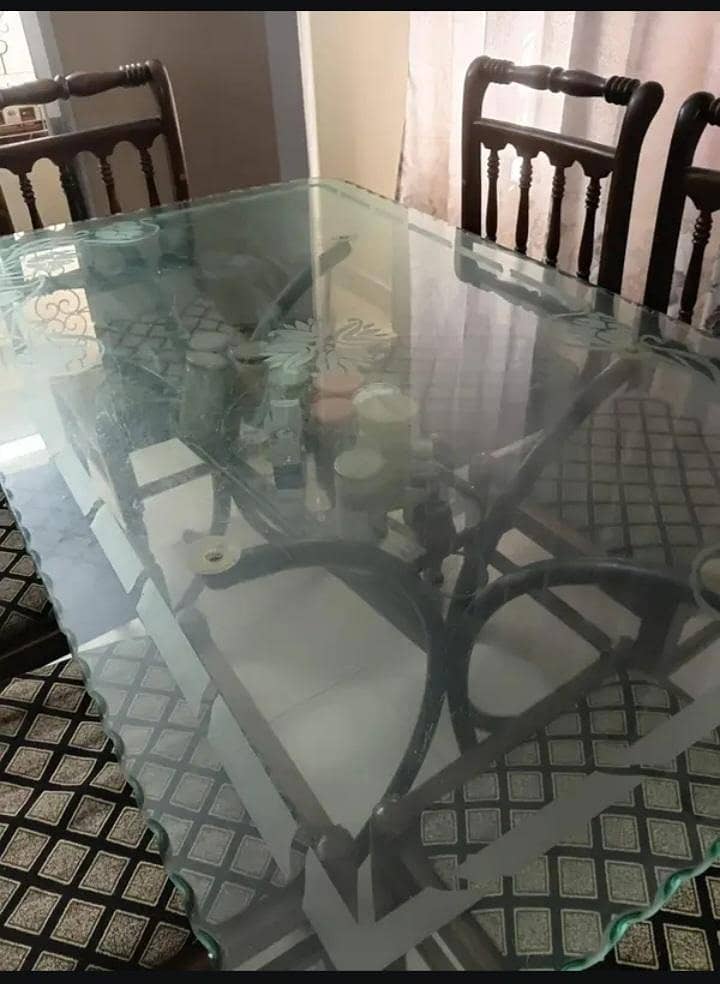 Dining Table condition 10/10 1