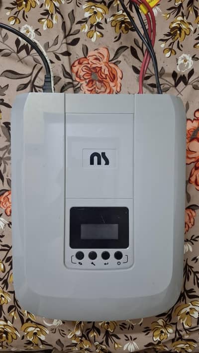 NS 1000 Watt Solar Inverter/UPS