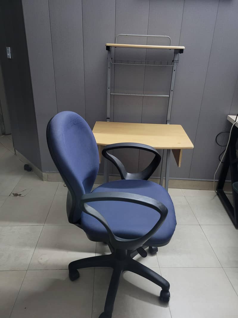 Study Table & Chair 0