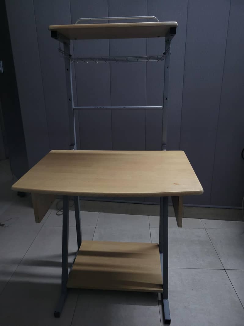 Study Table & Chair 4