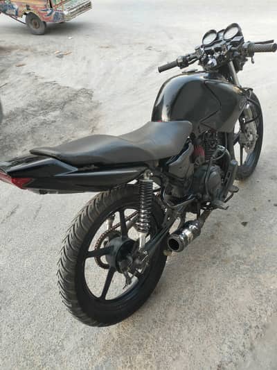 YAMAHA YBR G