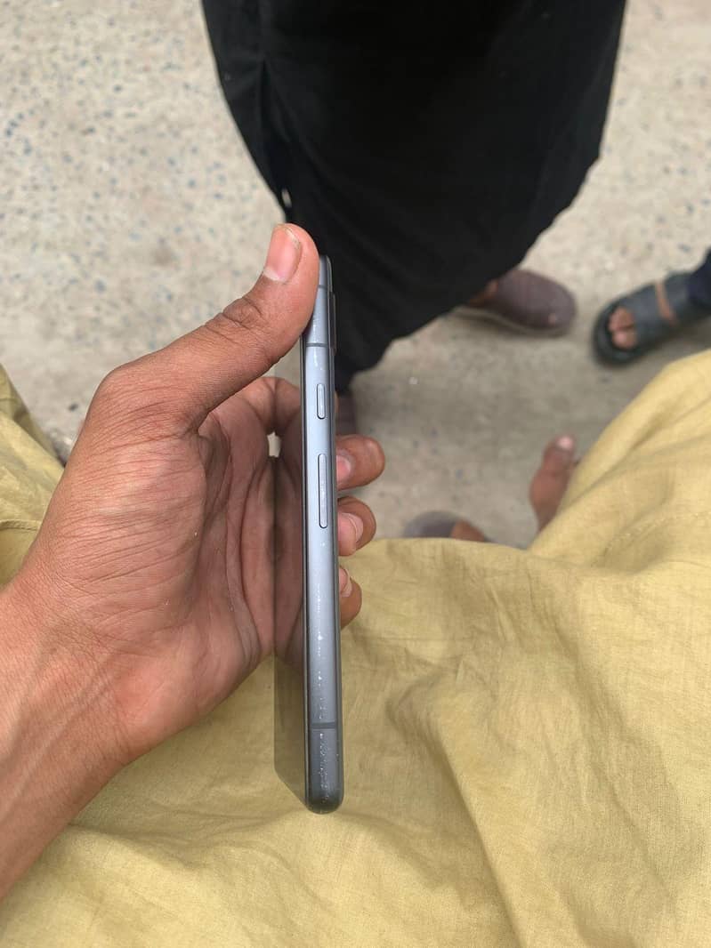 Google Pixel 7a 3