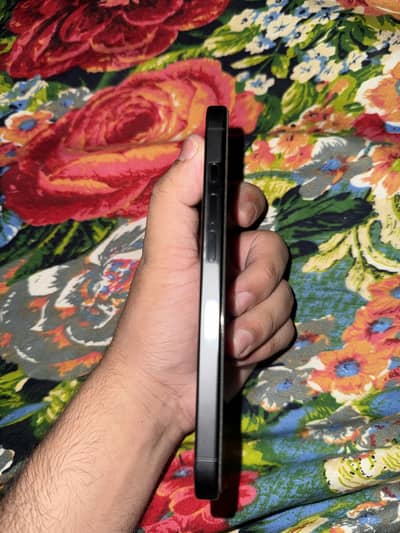 iPhone 16 pro jv 256gb
