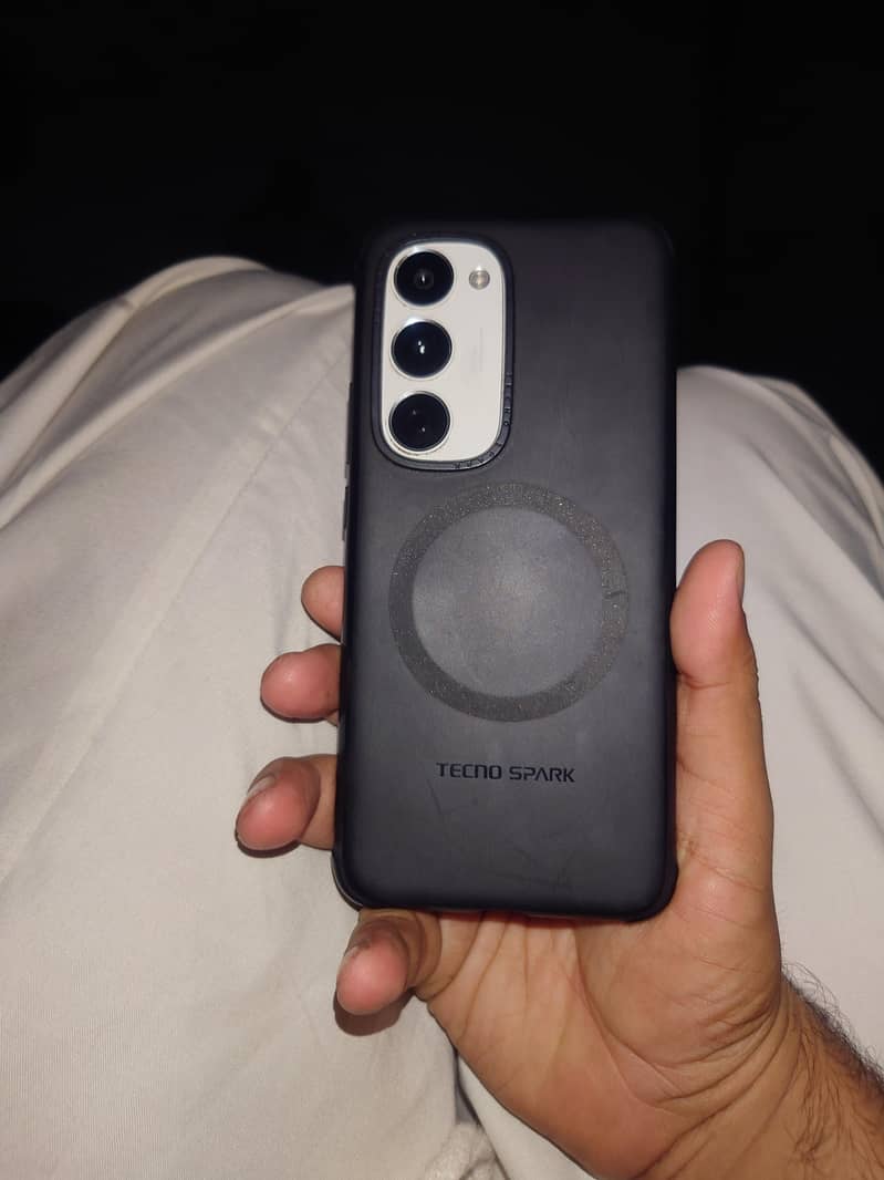 Tecno spark 40pro plus 2