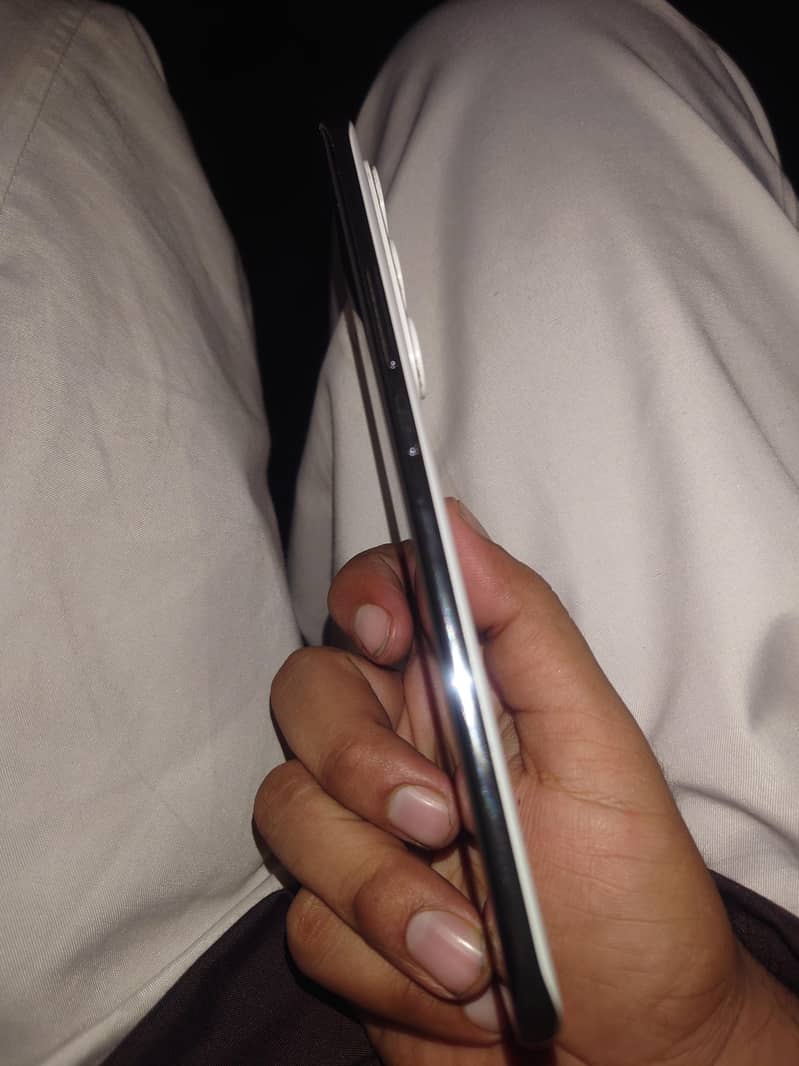 Tecno spark 40pro plus 4