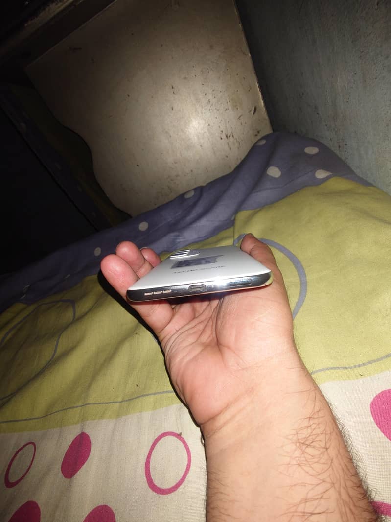 Tecno spark 40pro plus 5