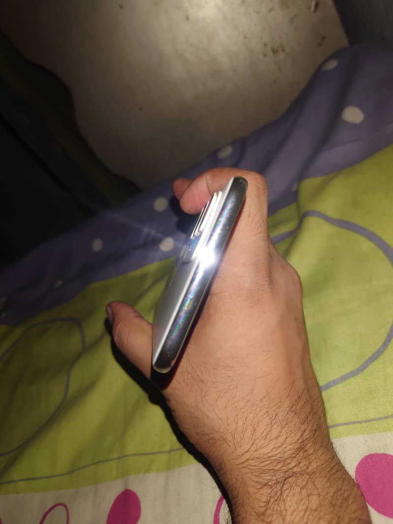 Tecno spark 40pro plus 8