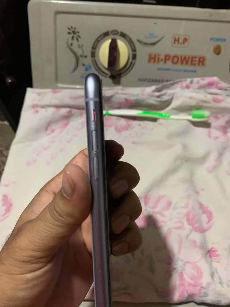 iphone 11 4
