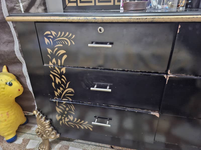 Dressing table 1