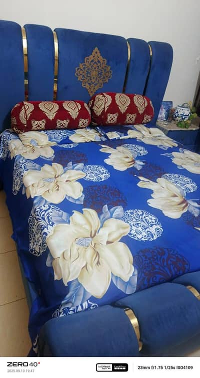 bluish golden touch velvet  and foamic bed