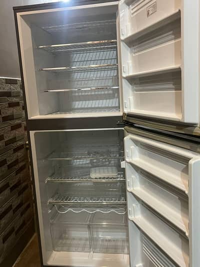 selling for Pel refrigerator