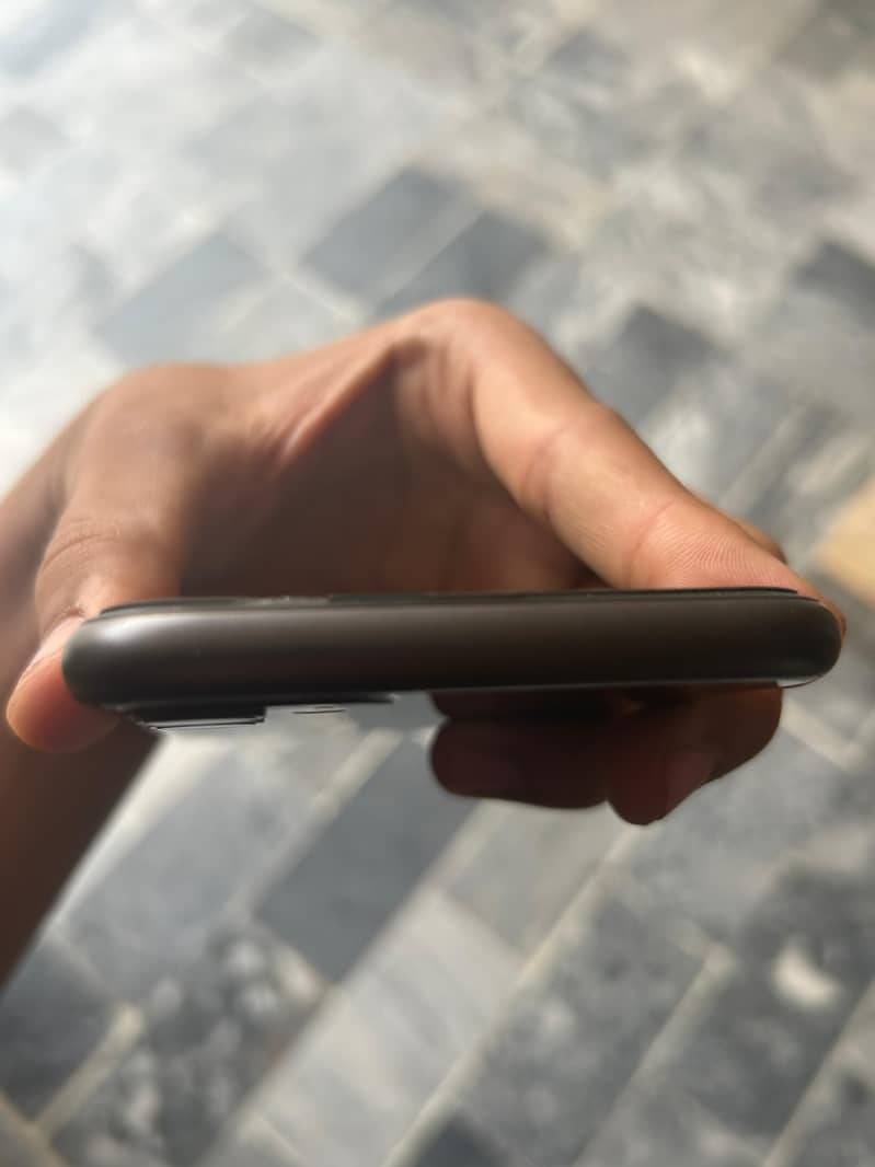 iphone 11 jv 4