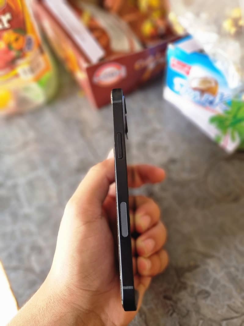 iphone 12 5