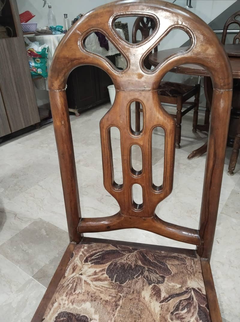 Dining table with chairs 4
