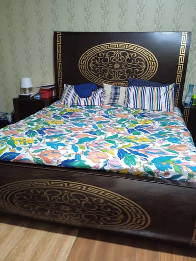 bed /dressing/side tables