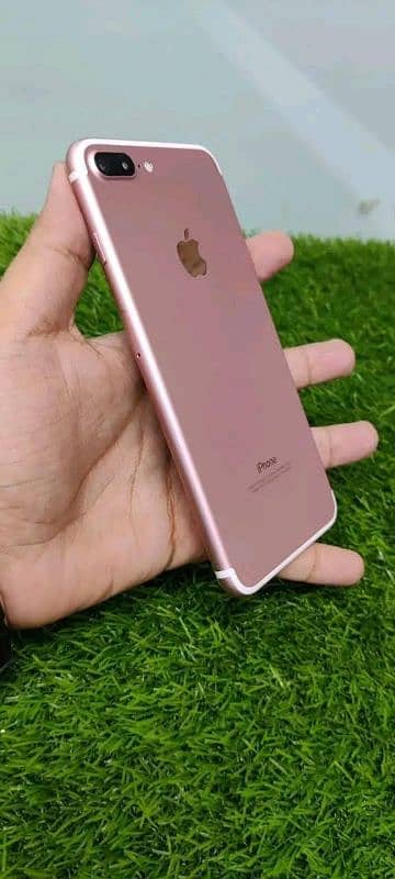 iPhone 7 plus 128 GB my WhatsApp number0348=58=36=842