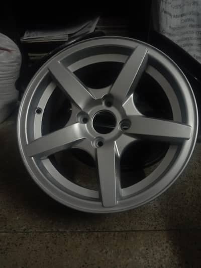 Stylish 5-Spoke Silver Alloy Rims - Set of 4 - Excellent Condition