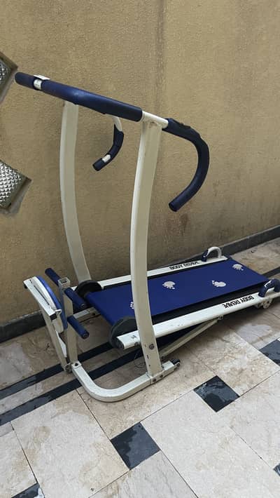 Treadmill running machine in 10/10 condition