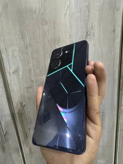 Tecno pova 5 pro 5g